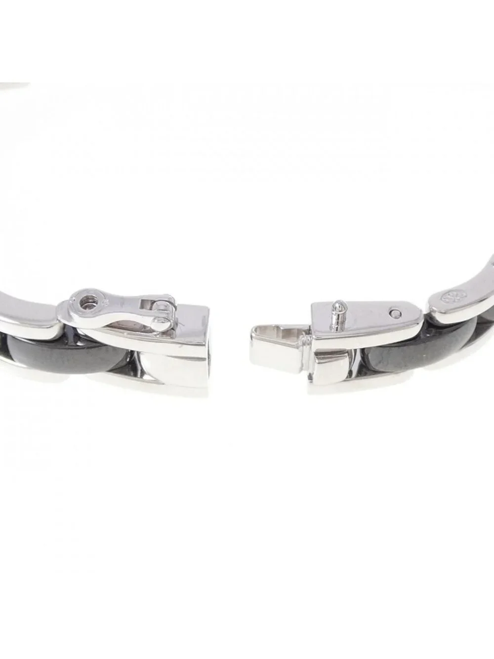 Chanel Ultra Noire Bracelet